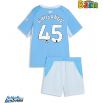 Manchester City Abdukodir Khusanov #45 Hjemmedraktsett Barn 2026-27 Kortermet (+ Korte bukser)
